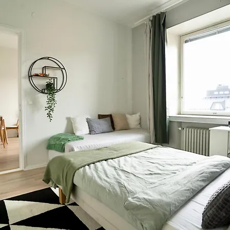 Chic Urban Oasis At Activity Center Apartment